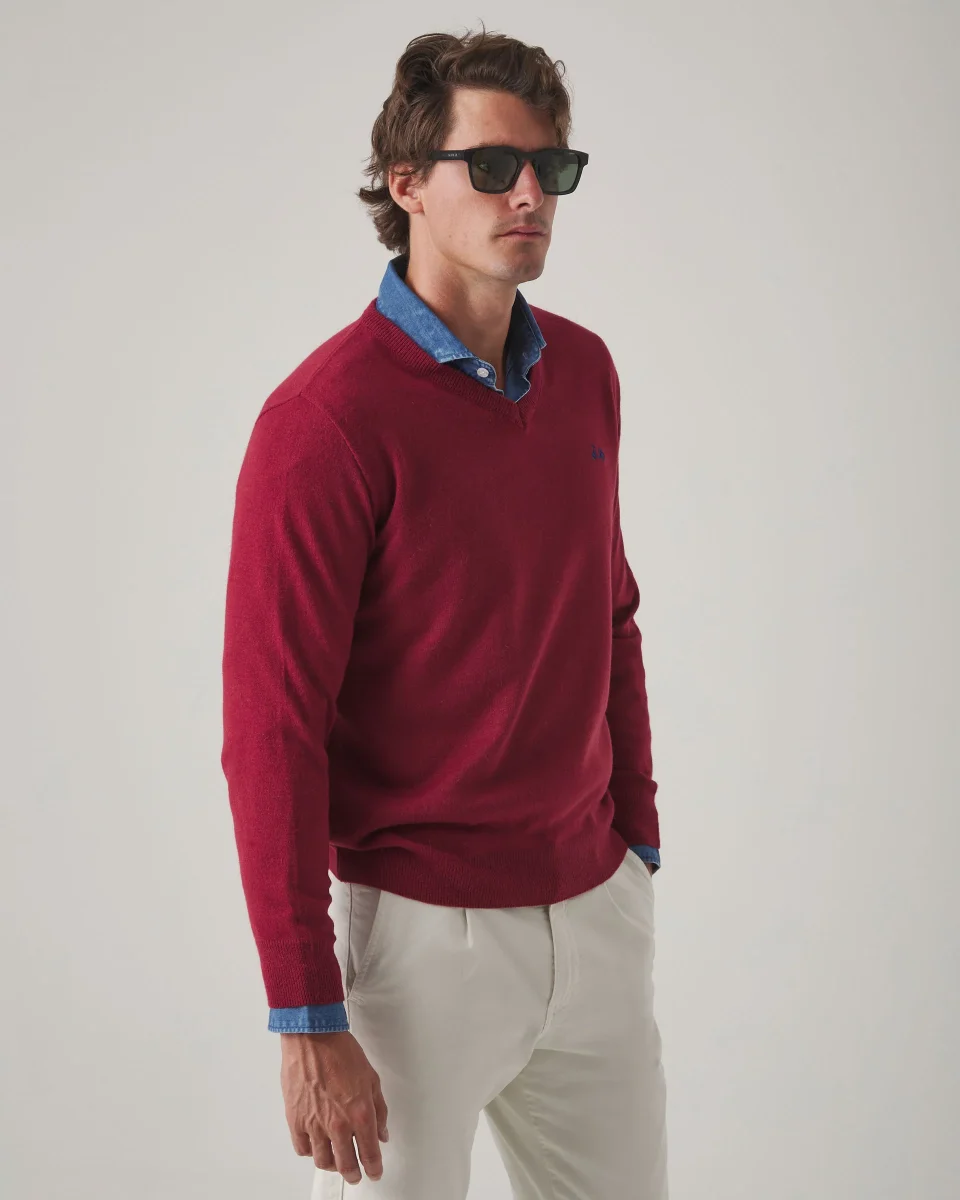 JERSEY ICONIC V NECK BURDEOS - Imagen 3