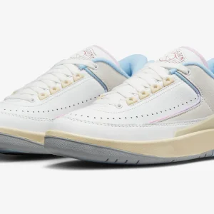 Jordan 2 Retro Low Look, Up in the Air (Women's)