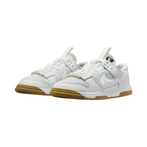 NIKE DUNK LOW REMASTERED “WHITE GUM”