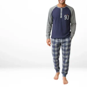 Pijama de invierno azul y gris