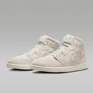 Air Jordan 1 Mid SE Craft